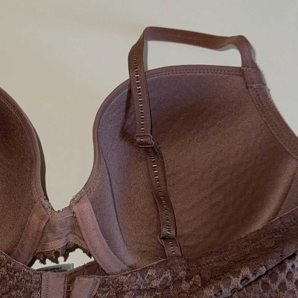 Btemptd Underwire Bra Size 34C - Picture 4 of 5